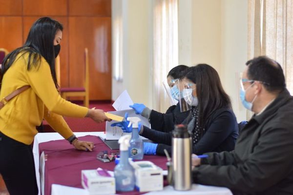 Universitarios de Misiones recibirán becas - Nacionales - ABC Color