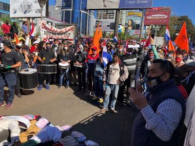 Manifestación con incidentes en CDE - ABC en el Este - ABC Color