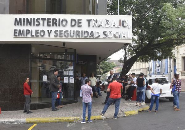 33.000 nuevos desempleos se han registrado desde el inicio de la pandemia