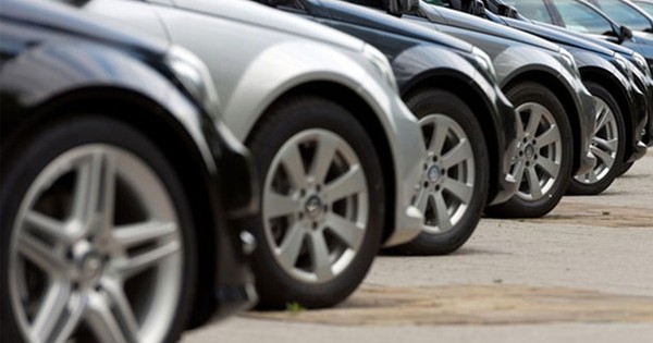 Importación de vehículos cayó más del 30% en el primer semestre