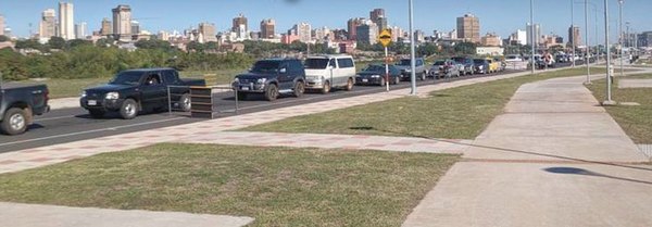 Costanera: el rollo va, ha sa’íma insumokuéra | Crónica