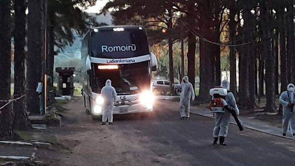 Cuarenta connacionales llegaron a Paraguarí, donde cumplirán cuarentena - Nacionales - ABC Color