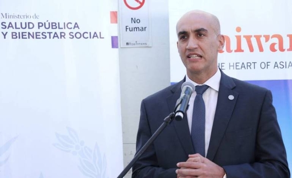 HOY / Bacchetta contra Mazzoleni: “Si le das US$ 500 millones y ejecuta solo 4, hay que hacer cambio”