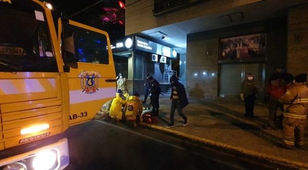 Apuñalan a indigente en calle Palma