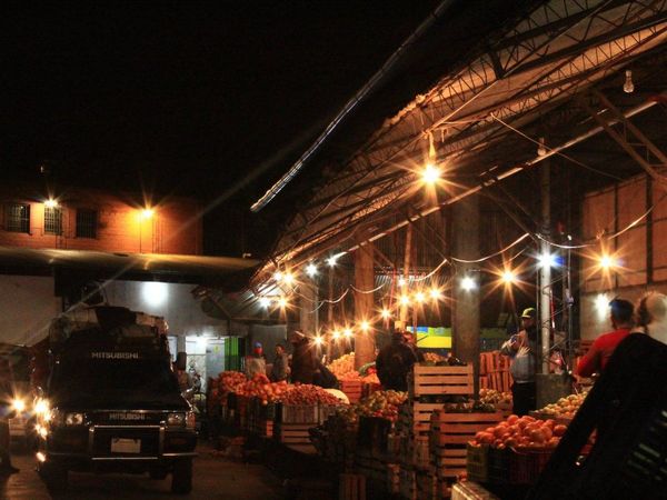 Cierran indefinidamente bloque de Mercado de Abasto por un Covid-19