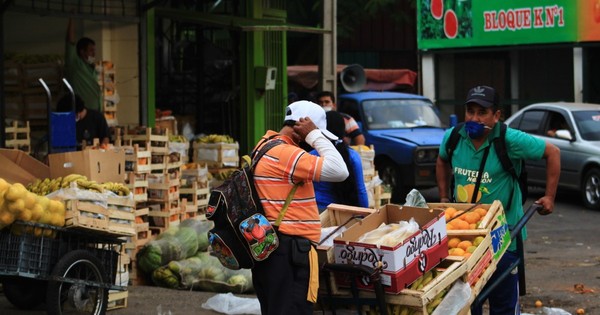 Comerciante del Abasto da positivo al COVID-19 y manda a 60 vendedores a cuarentena