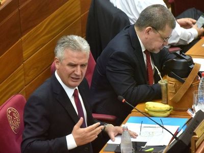 "Bacchetta ya está empezando su campaña", afirma titular de Puertos