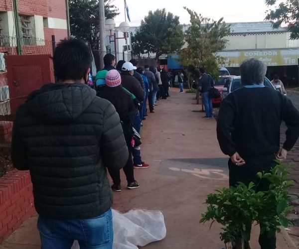 Largas filas para pruebas de Coronavirus en C. del Este – Diario TNPRESS
