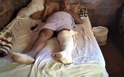 Hace un mes que se encuentra postrado en cama y no tiene ni un guaraní para operarse – Diario TNPRESS