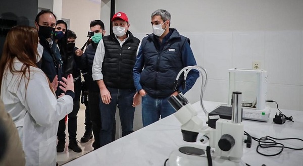 Nuevo laboratorio de biotecnología de Petropar producirá plantines de caña de azúcar de alta calidad