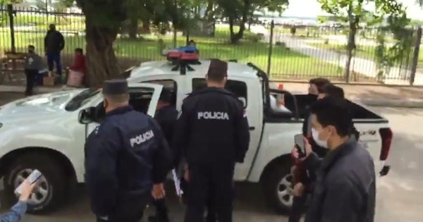 “Le vamos a llevar detenido porque se me antoja”, dijo policía a estudiantes apostados frente al Congreso