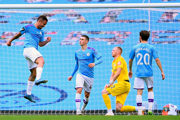 Bournemouth reacciona tarde y el City vuelve a festejar