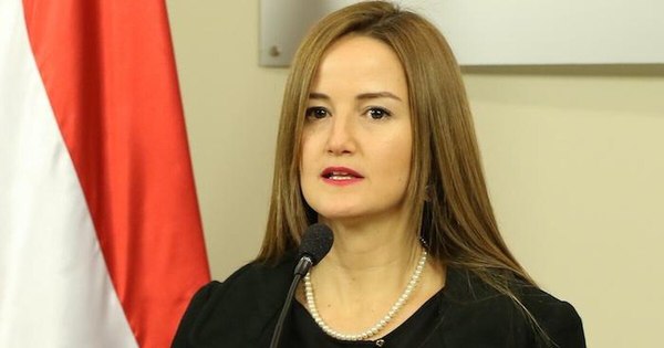 Mazzoleni debe “extirpar el tumor de la corrupción”, afirma Soledad Núñez