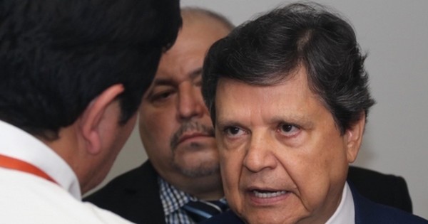 Ante el aumento de los delitos, Acevedo convocó a la cúpula de la Policía Nacional