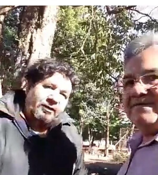 Zacariistas farrean en plena pandemia y a lado de una comisaría