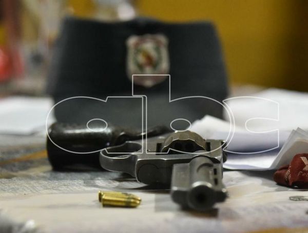 Operativo policial conjunto en Kennedy arrojó 13 detenidos - Nacionales - ABC Color
