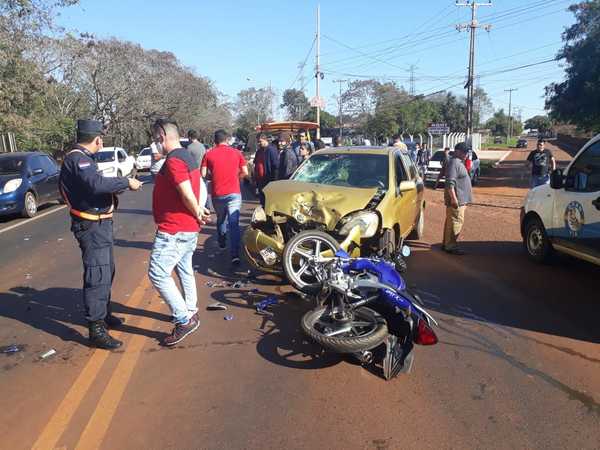 Motociclista muere tras violento choque frontal contra automóvil sobre Ruta 07