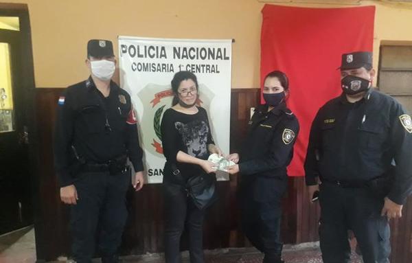 Buena acción de policías: Encontraron cartera con dinero y la devolvieron