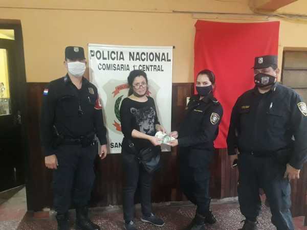 Buena acción de policías: Encontraron cartera con dinero y la devolvieron
