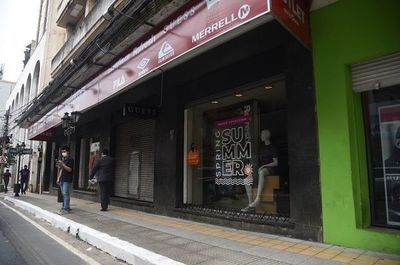 Los trabajadores “sospechosos” de COVID-19 cobrarán por reposo en IPS - Nacionales - ABC Color