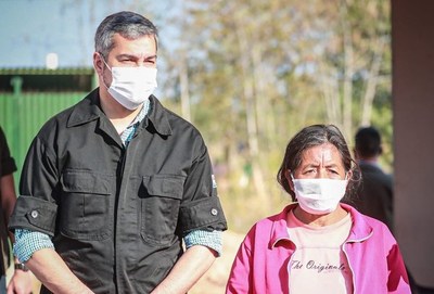 Abdo dispara contra los "incrédulos y pesimistas" que critican su administración - ADN Paraguayo