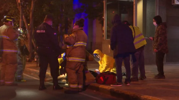 Terrible: Pelea por una frazada entre dos personas en situación de calle terminó a cuchillazos