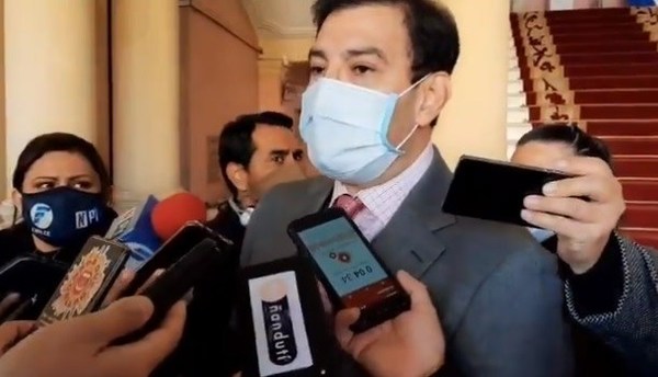 Beto Ovelar: Parece que en el Senado convirtió a Mazzoleni en un stand de tiro - ADN Paraguayo