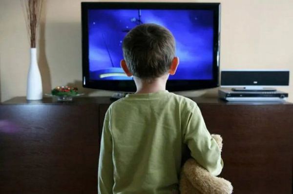 Niño de 3 años muere al caerle encima un televisor en Areguá