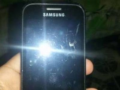 Denunció a su novia por robarle su billetera y celular