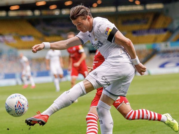 Bielsa acaricia el ascenso a la Premier League con el Leeds United