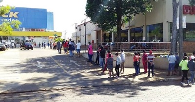 Ejecutivo no consigue fondos para el Pytyvõ 2.0