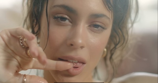Tini lanzó “Ella dice” y su ex Yatra estrena hoy “No bailes sola” junto a Danna Paola