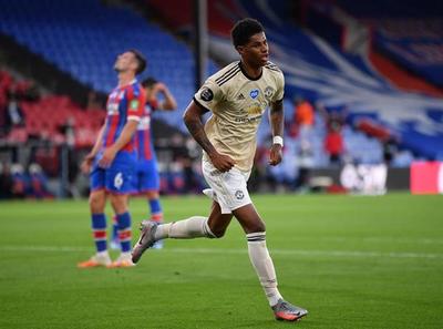 El Manchester United pone al rojo vivo la lucha por el boleto a Champions