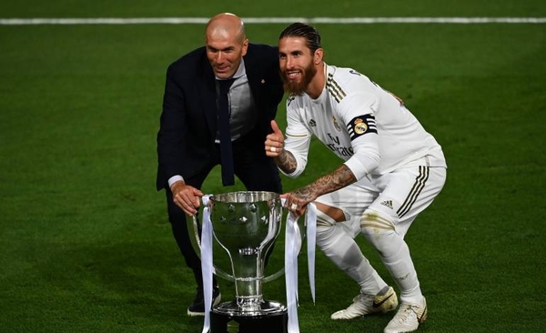 HOY / Cuatro años de puros éxitos para Zidane, sólo con Real Madrid