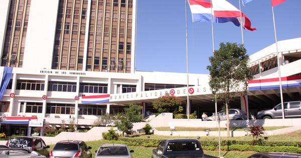 “Medida autoritaria y paranoica”: Municipalidad de Asunción prohíbe uso de barba y cabello suelto