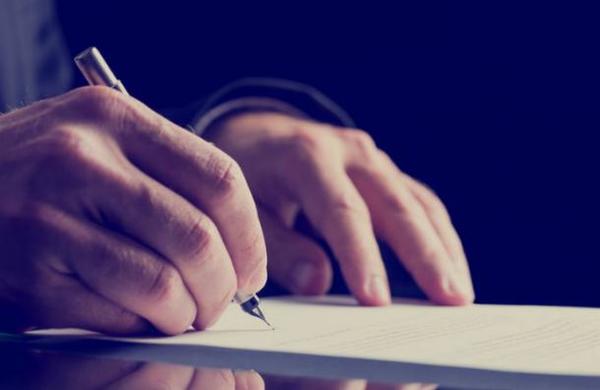 La emotiva carta de un hombre a la peluquera de su esposa fallecida - C9N