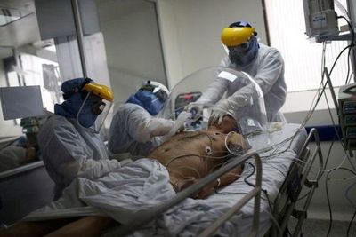 Cerca del colapso, médicos de Bogotá piden cuarentena en toda la ciudad