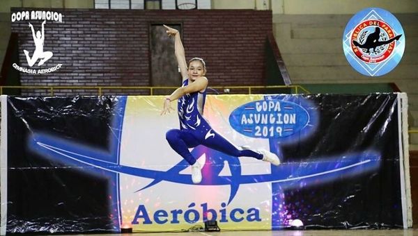 “Falta crear un semillero de niños y niñas que hagan un entrenamiento constante de gimnasia olímpica”