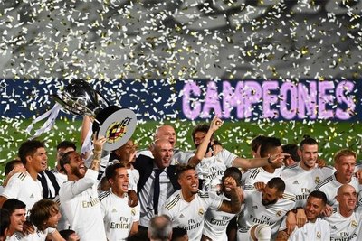 Real ya goza el título y el Barça da pena | Crónica