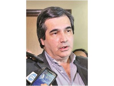 Senador acusa impunidad en la visita de Macri a Cartes