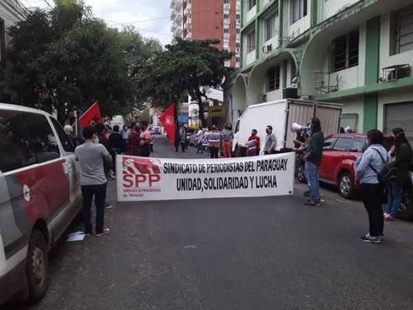 Tras confirmación de casos de Covid en MITIC, sindicato de periodistas pide la salida de Peralta Vierci