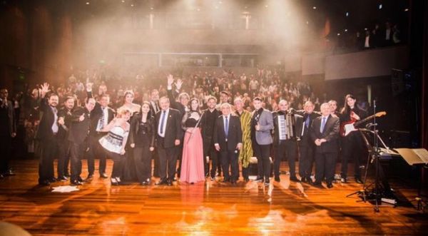 Senado aprueba ayuda para artistas y gestores culturales