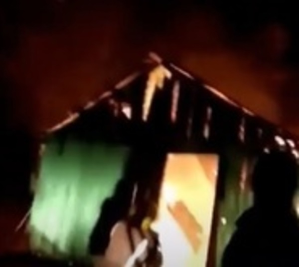 Familia lo pierde todo tras incendiarse su casa - Paraguay.com