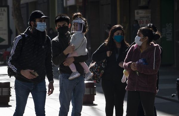 Chile reconoce un millar de nuevos muertos y la cifra total llega a 8.347 - Mundo - ABC Color