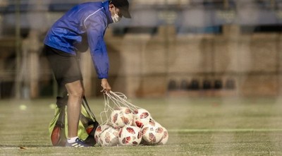 BROTE DE CORONAVIRUS POSTERGA EL RETORNO DEL FÚTBOL PARAGUAYO