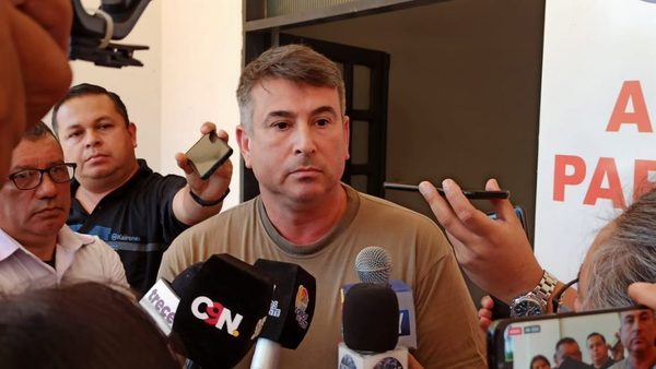 Tras tiroteo, muerte y torturas, destituyen a cuestionado comandante de la Marina de CDE - ADN Paraguayo