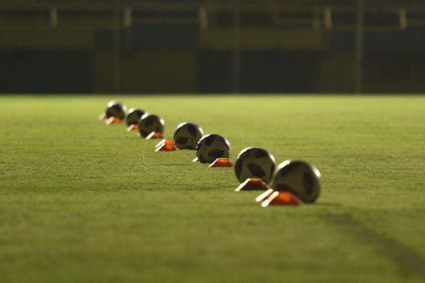 Postergación de 9º fecha del Torneo Apertura fue recomendada por equipo médico de APF y Ministerio de Salud - Notas - ABC Color