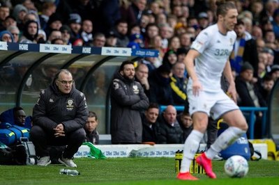 Leeds United vuelve a la Premier League después de 16 años