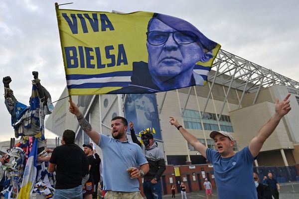 El Leeds de Bielsa asciende a la Premier - Fútbol - ABC Color