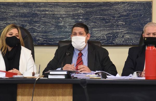 Camilo Soares, condenado a 5 años por una tragada de G. 943 millones - Política - ABC Color